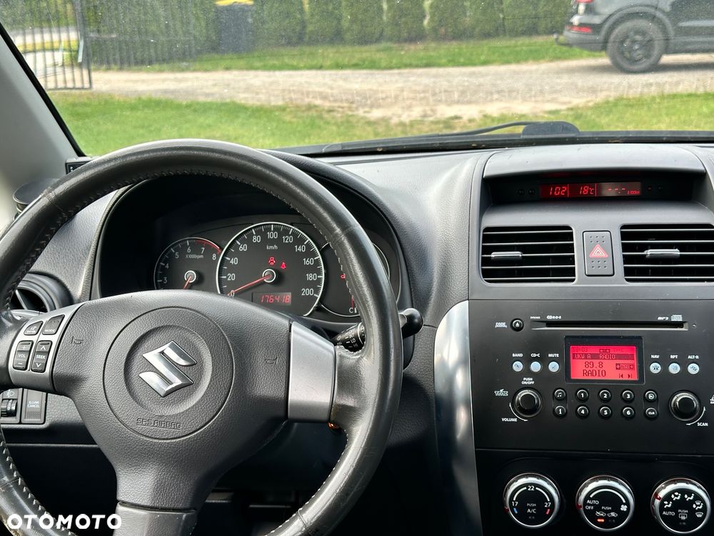 Suzuki SX4 - 10