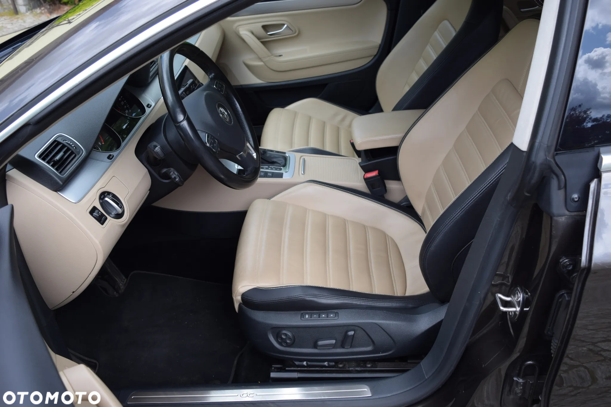 Volkswagen Passat CC 1.8 TSI DSG Exclusive - 15