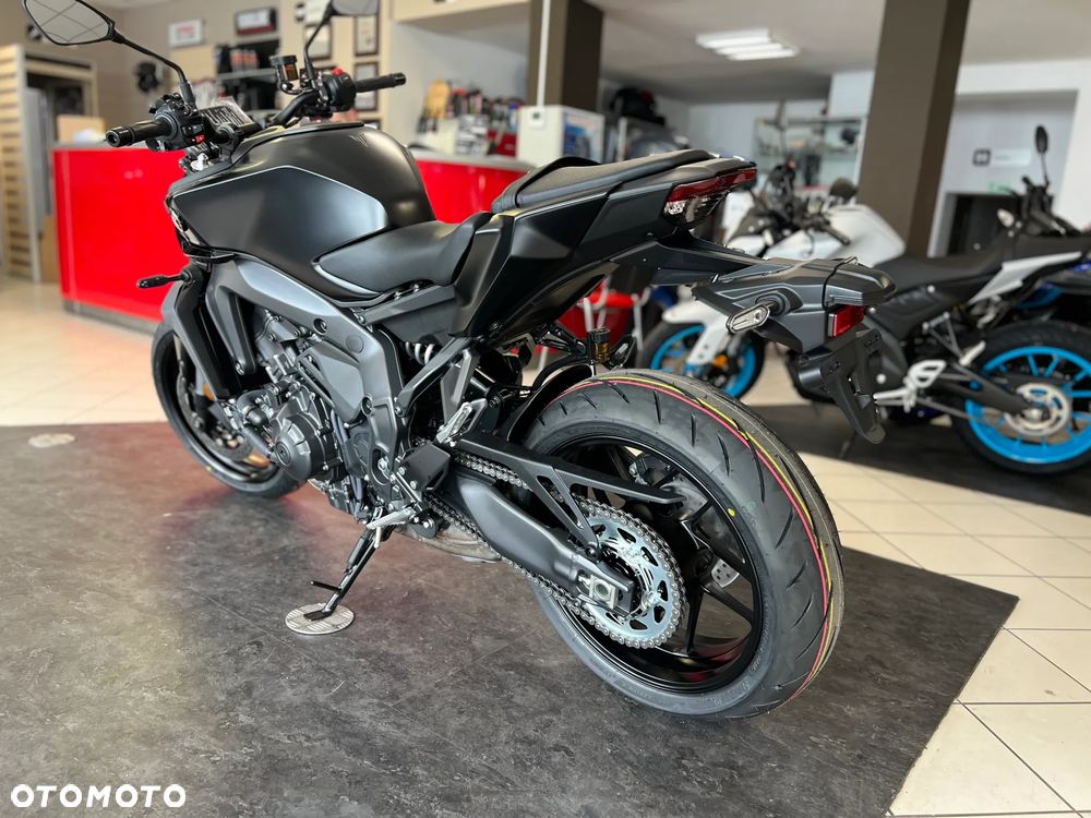 Yamaha MT - 17