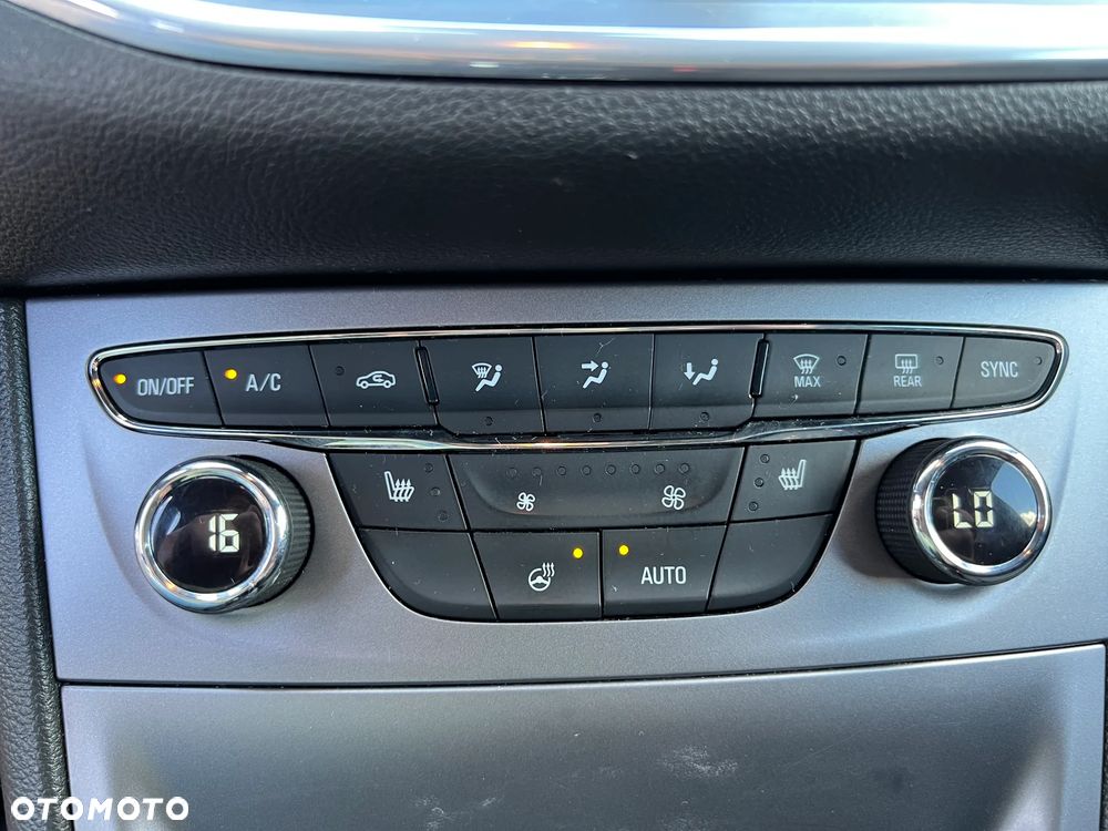 Opel Astra 1.6 CDTI DPF ecoFLEX Start/Stop Exklusiv - 24