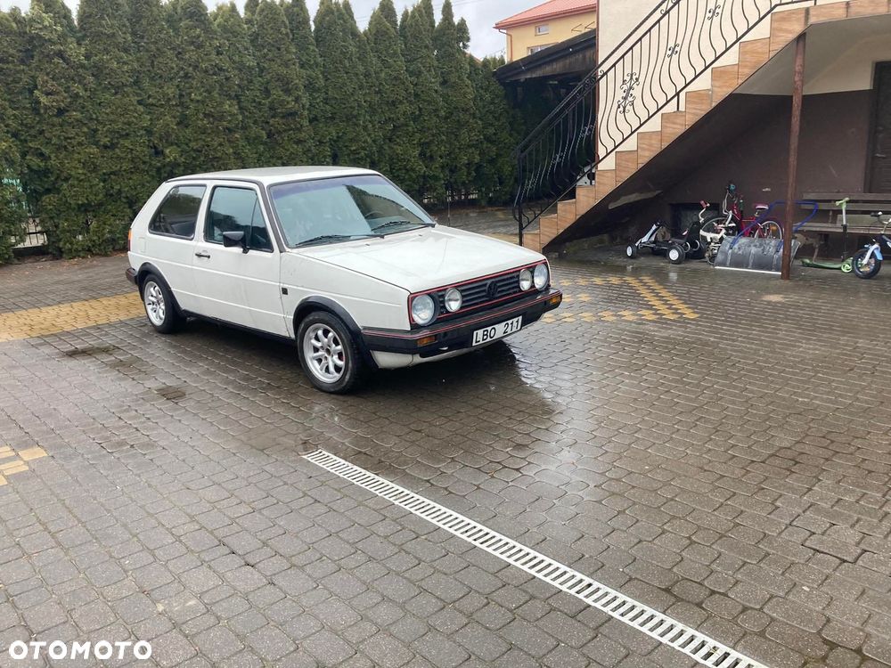 Volkswagen Golf 1.8 16V GTI - 2