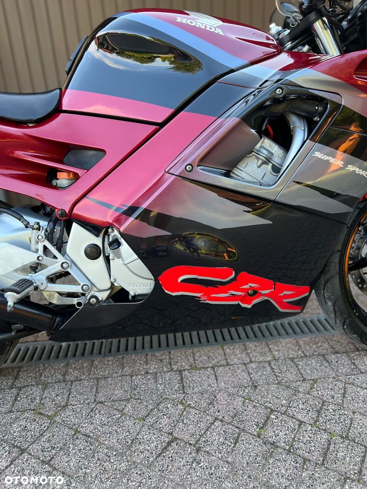 Honda CBR - 11