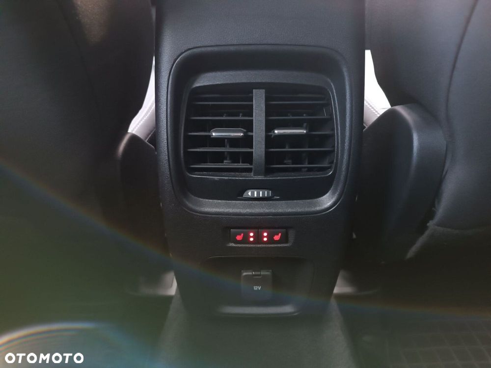 Ford Kuga 1.5 EcoBlue FWD Titanium - 34