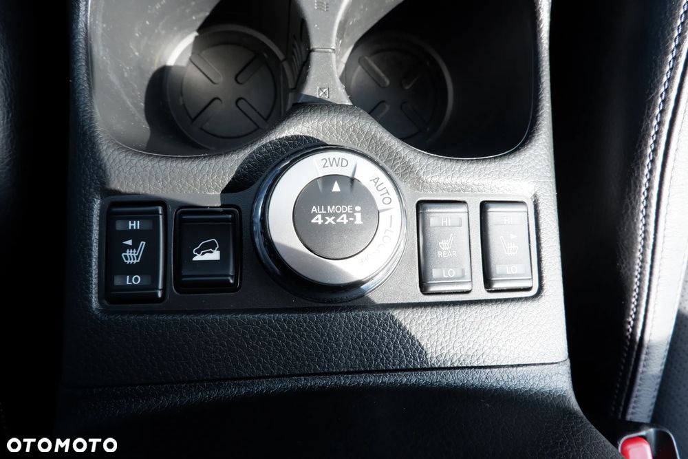 Nissan X-Trail 2.0 dCi ALL-MODE 4x4i Xtronic Tekna - 23