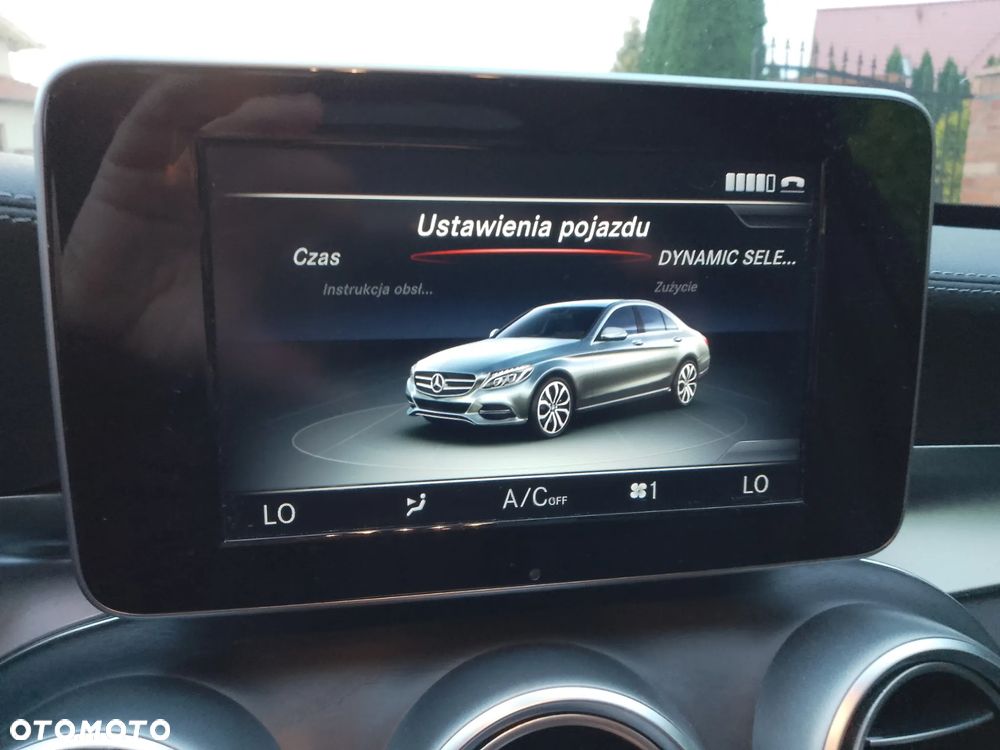 Mercedes-Benz Klasa C 200 4-Matic 7G-TRONIC - 28