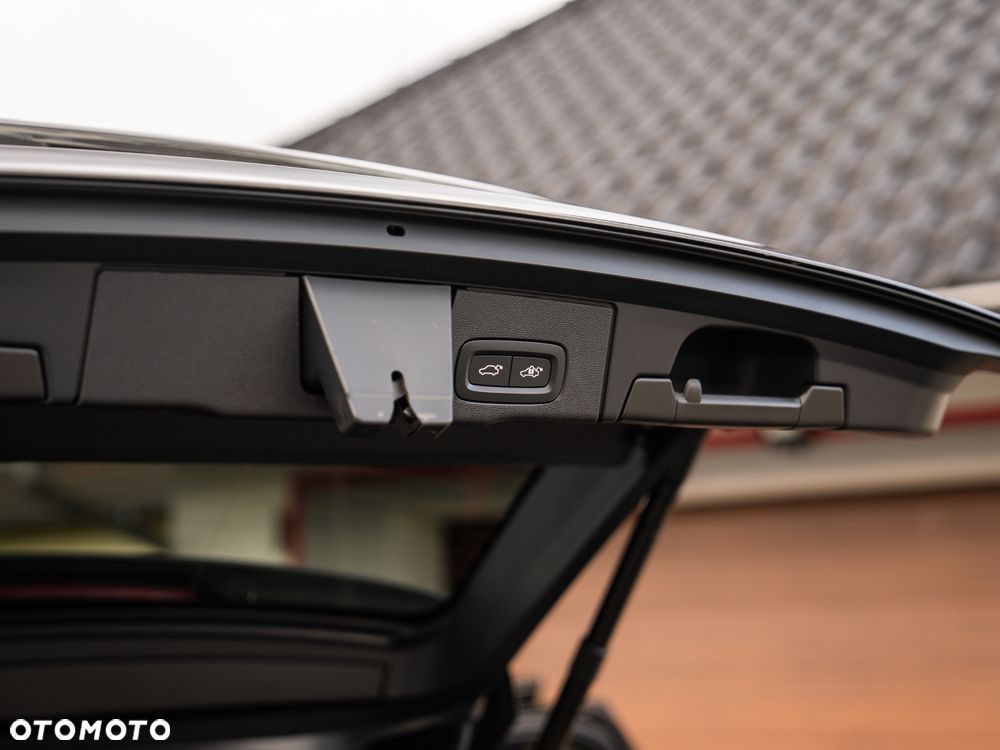 Volvo XC 60 B4 D Geartronic Momentum Pro - 39