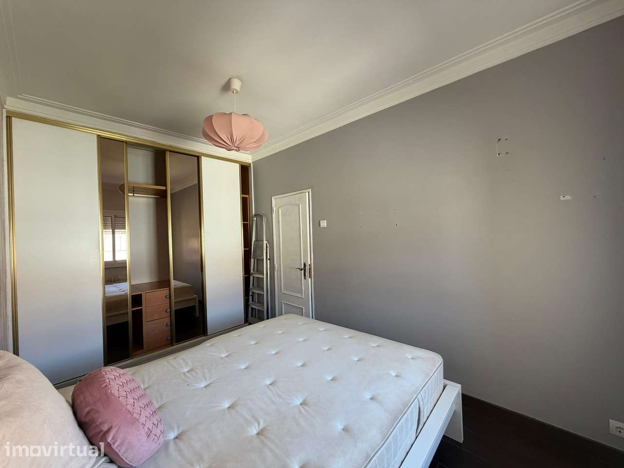 Apartamento T2 localizado na Venteira - Grande imagem: 3/10