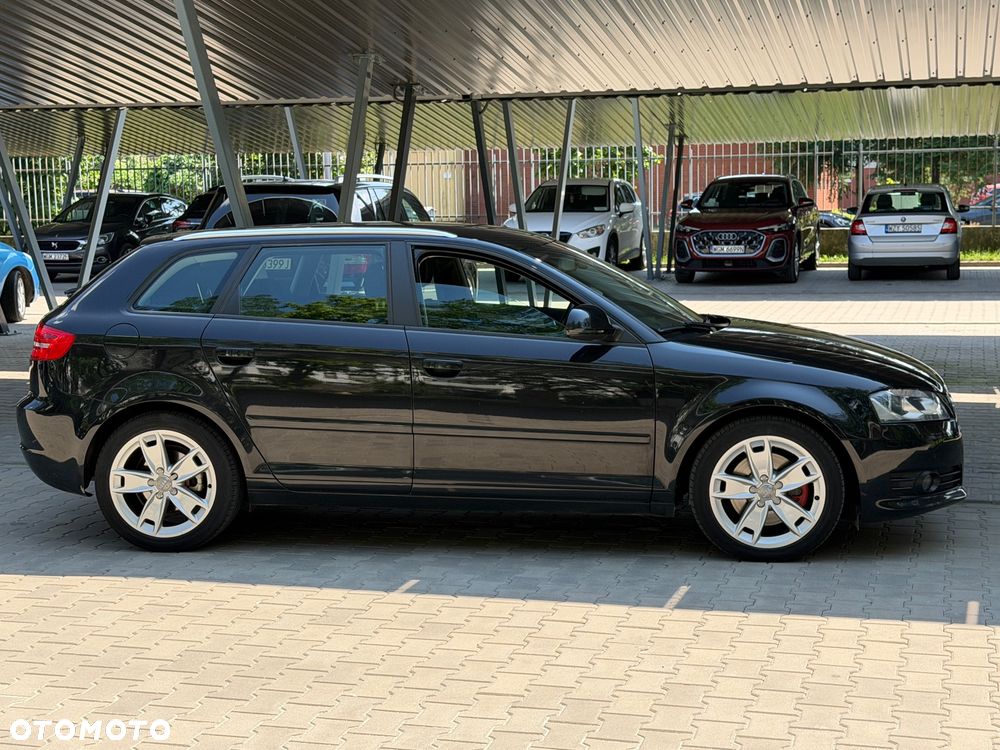 Audi A3 Sportback - 3