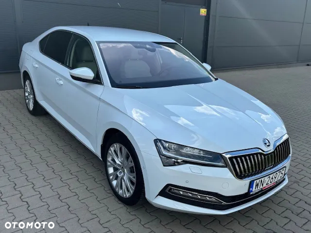Skoda Superb 2.0 TDI SCR Style DSG - 40