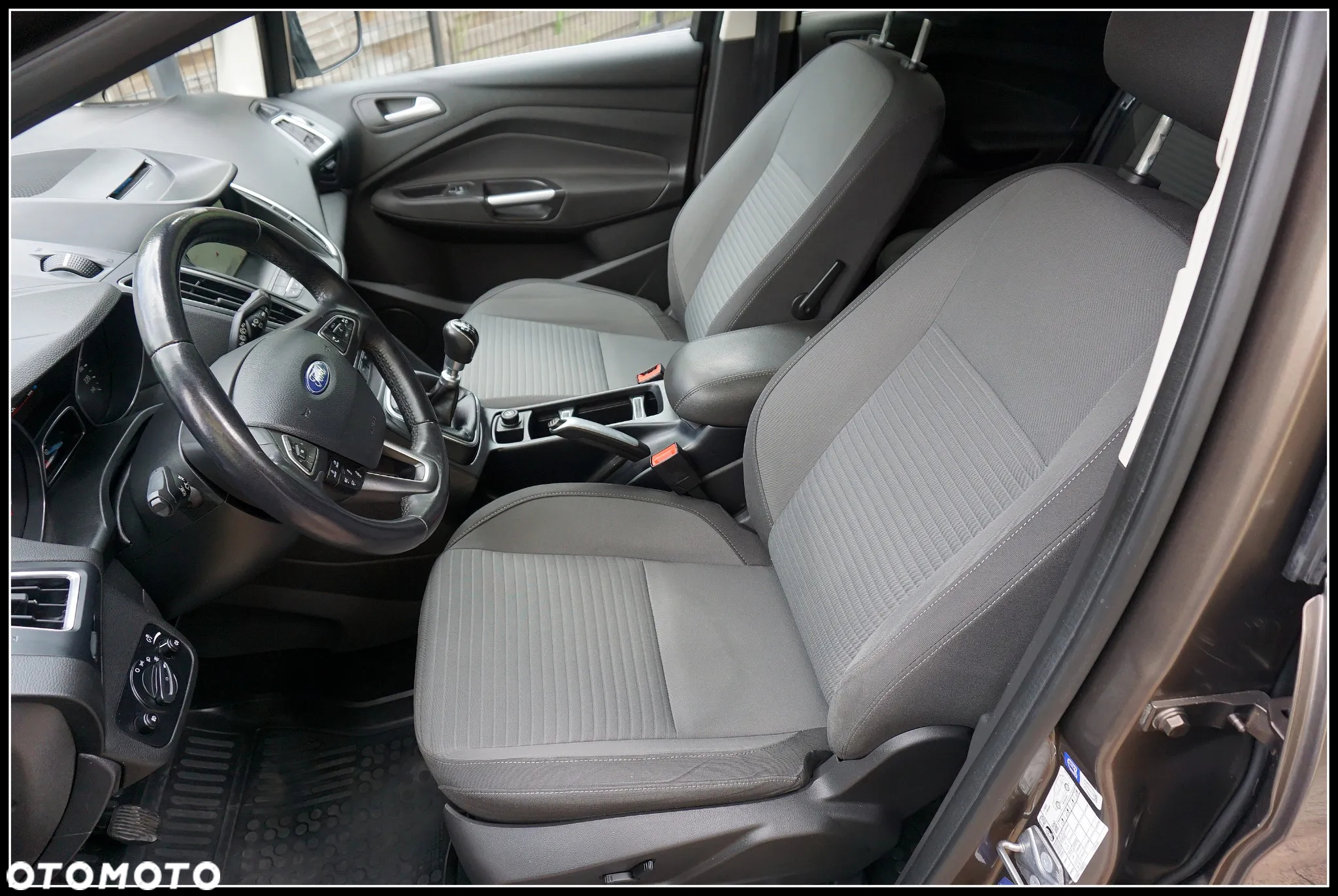 Ford C-MAX 2.0 TDCi Start-Stop-System Titanium - 14