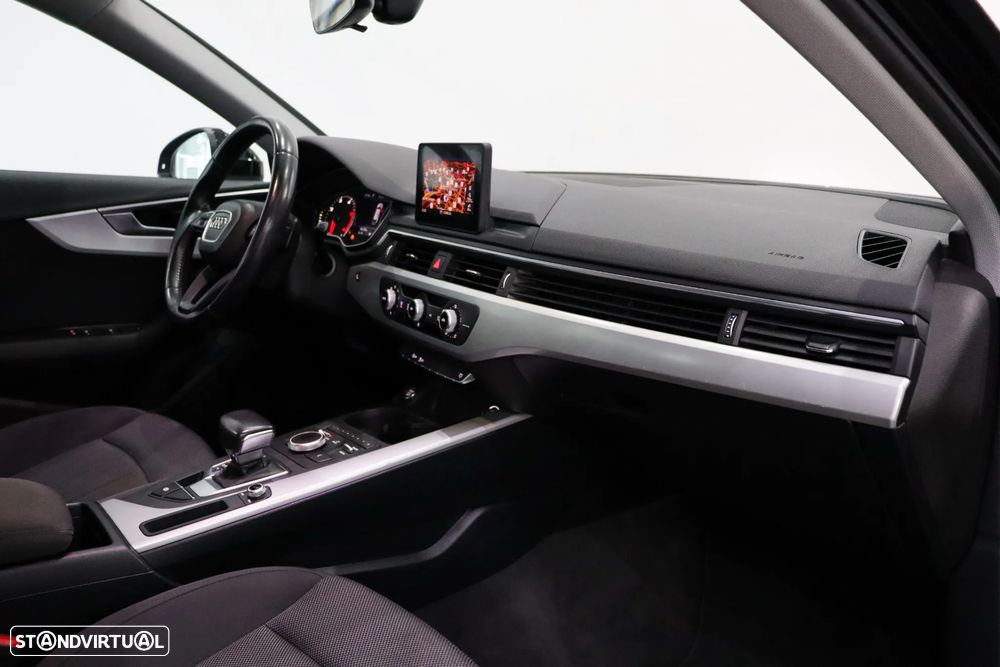 Audi A4 Avant 2.0 TDI S tronic - 27