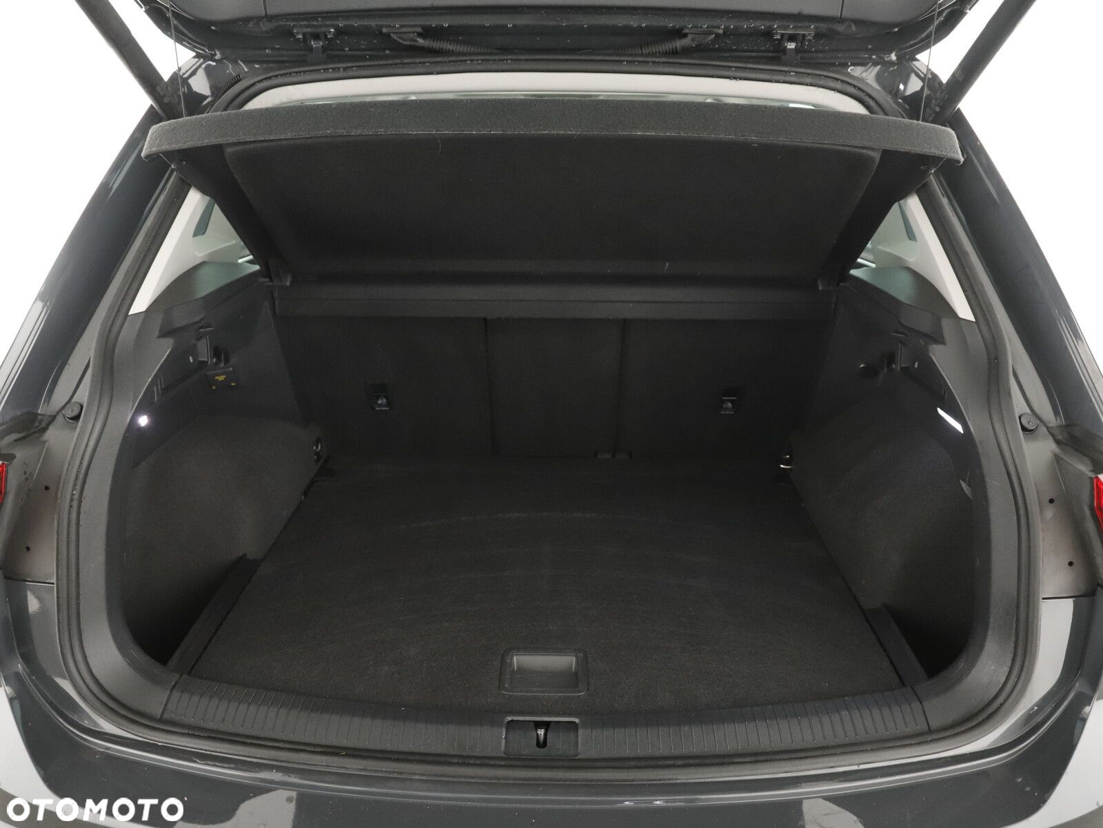 Volkswagen Tiguan - 22