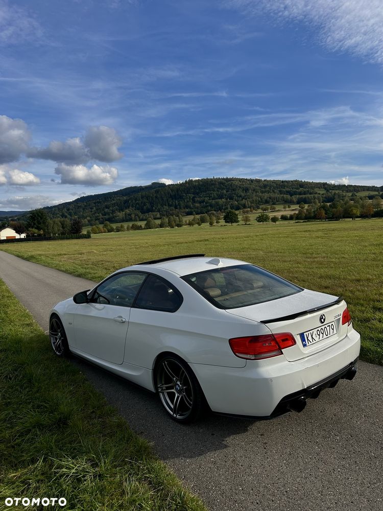 BMW Seria 3 2010 photo 4