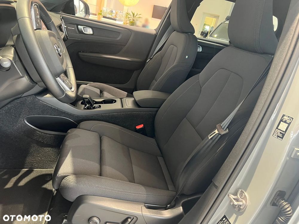Volvo XC 40 Twin Recharge Plus - 17