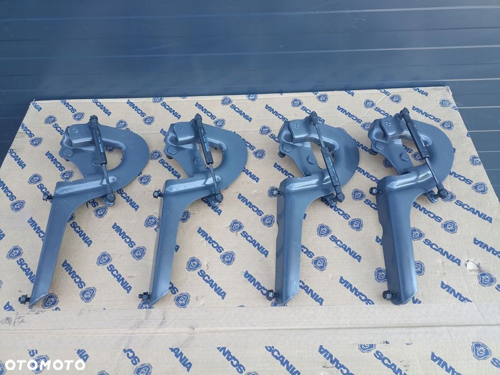 ZAWIAS ATRAPA STOPIEŃ SCANIA NEXT GEN 2650885