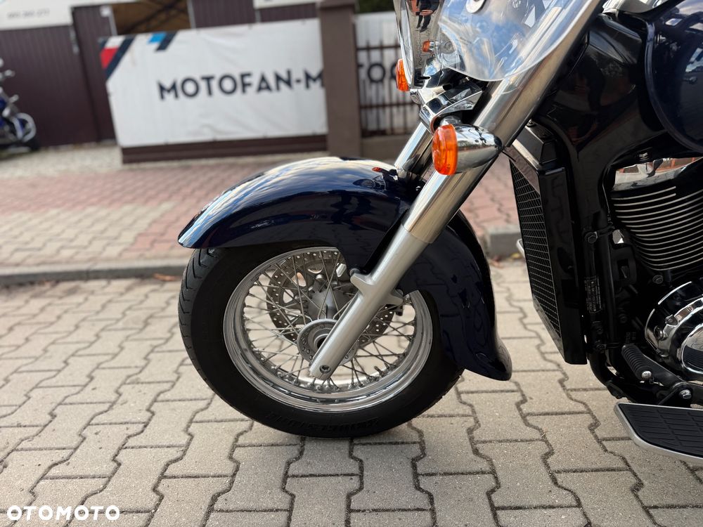 Suzuki Intruder - 21