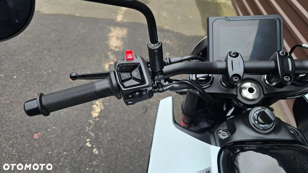 Husqvarna Vitpilen - 22