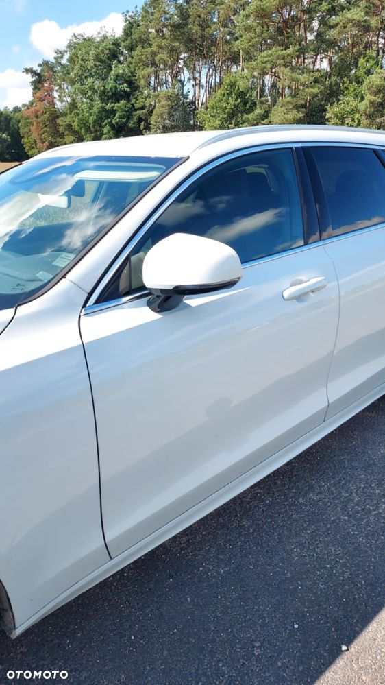 Volvo V90 - 2