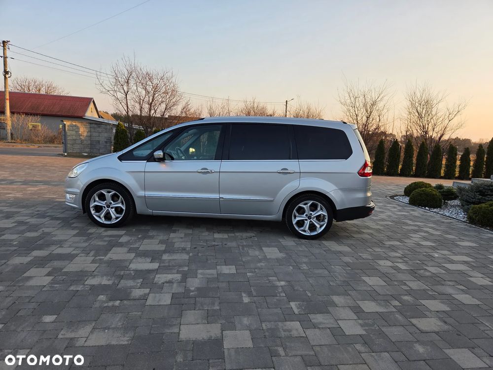 Ford Galaxy 2.2 TDCi DPF Titanium - 13