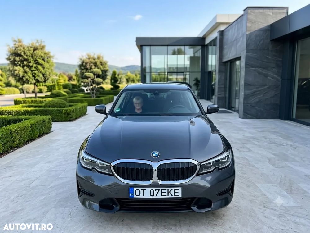 BMW Seria 3 320i AT - 5