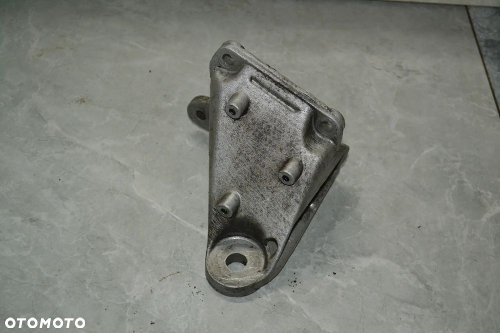 VW PASSAT B5 FL AUDI A4 B5 A6 C5 SKODA SUPERB 1,9 TDI ŁAPA WSPORNIK MOCOWANIE SKRZYNI BIEGÓW 8D0399114AC - 2