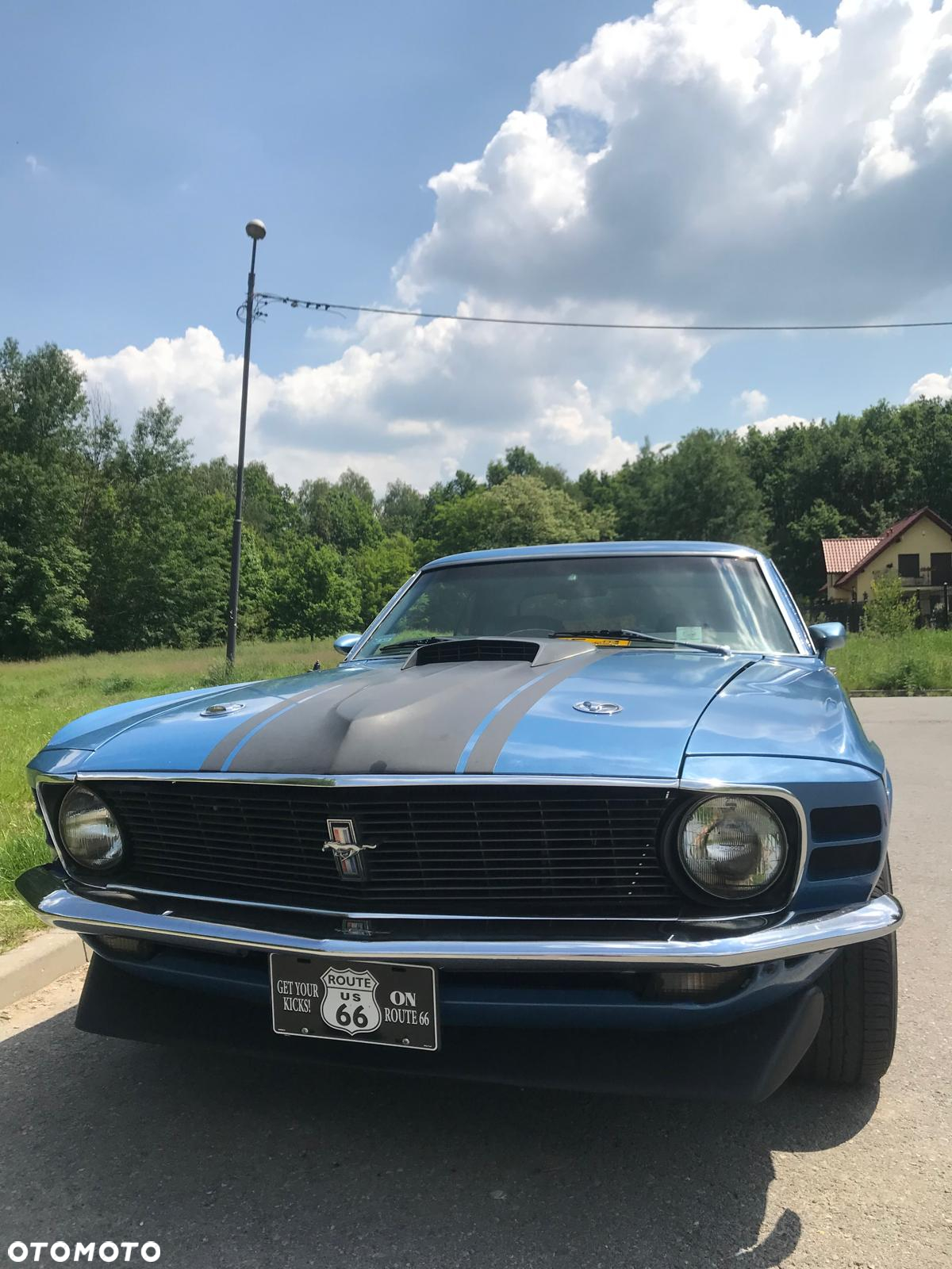 Ford Mustang - 4