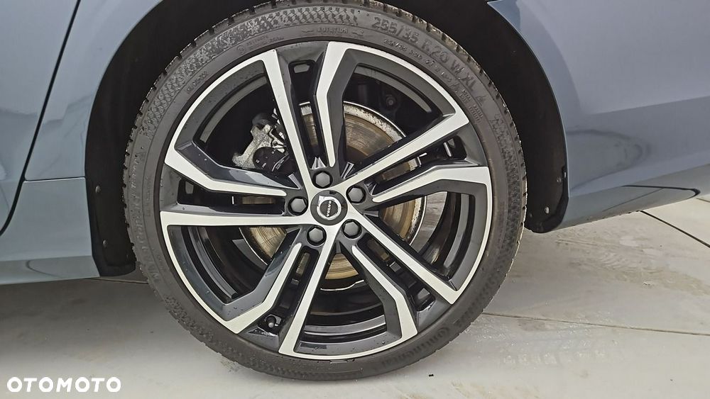 Volvo S90 B5 D AWD Ultimate Dark - 28