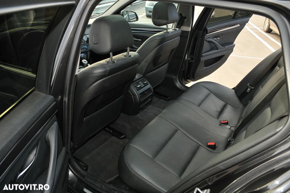 BMW Seria 5 520d Efficient Dynamics Edition BluePerformance - 15