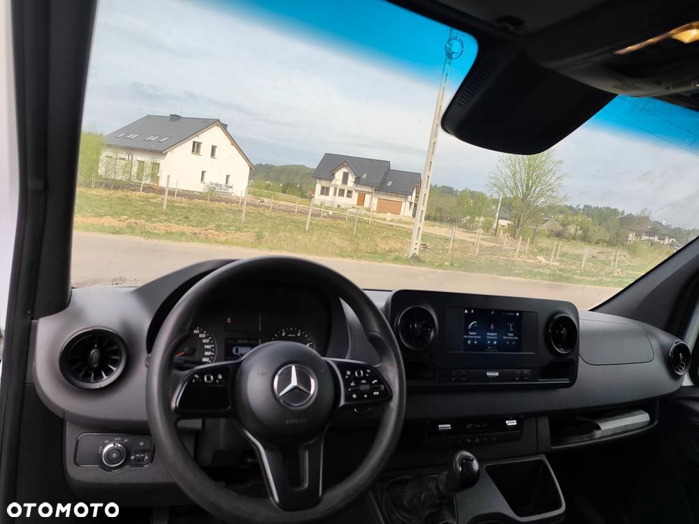 Mercedes-Benz SPRINTER - 3