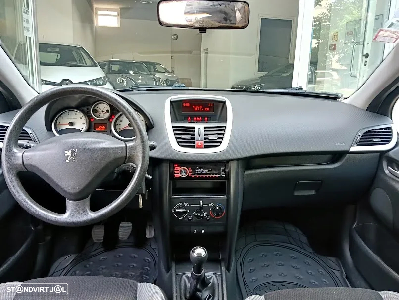 Peugeot 207 1.4 16V Open - 21