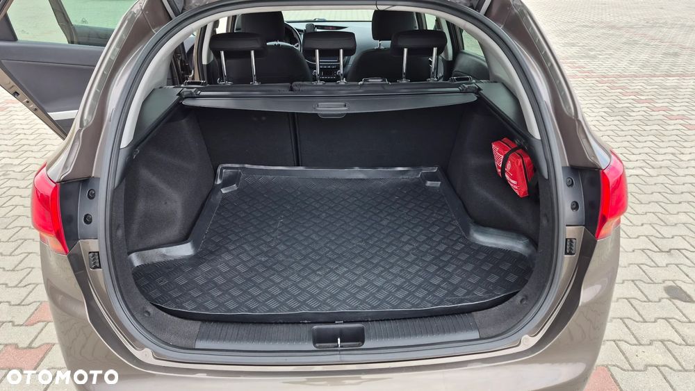 Kia Ceed 1.6 GDI Smart Plus DCT - 28