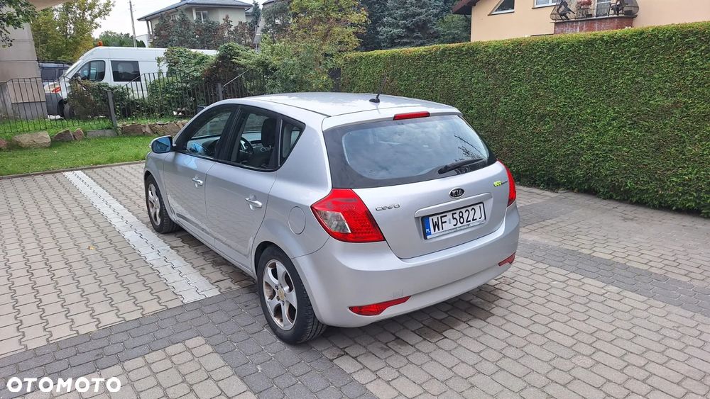 Kia Ceed 1.6 Crdi Comfort + - 20