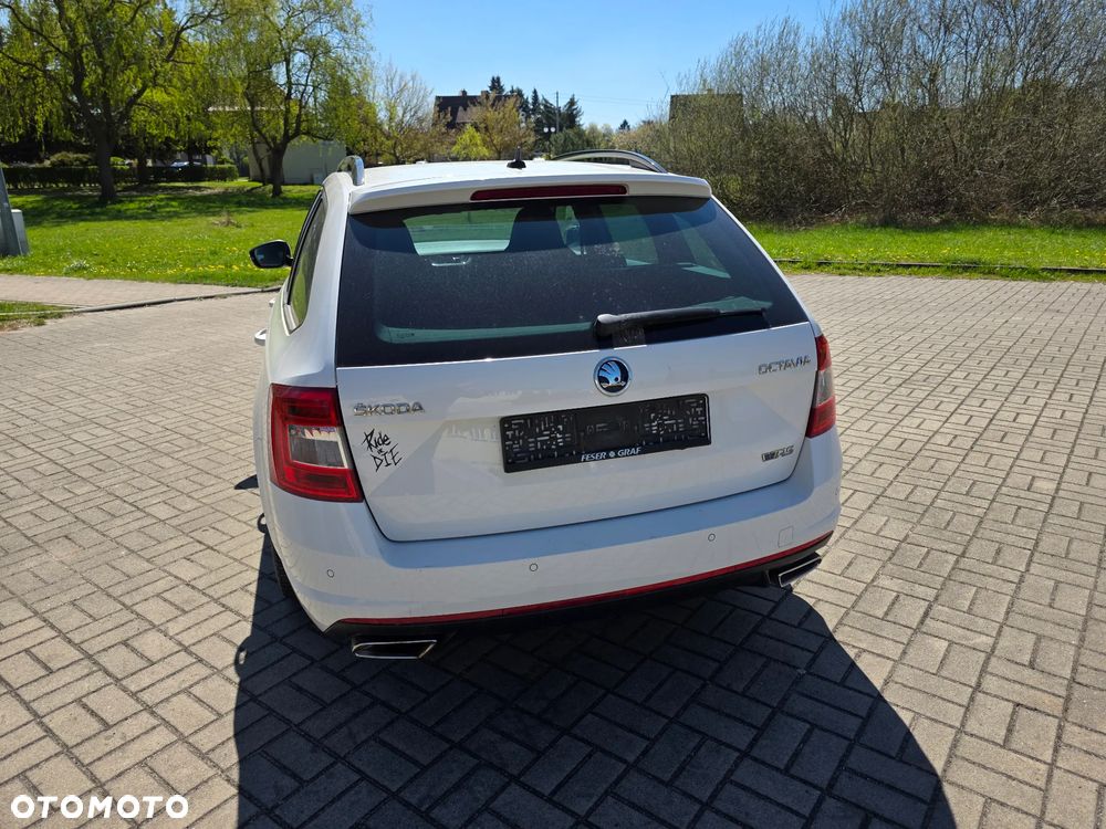 Skoda Octavia 2.0 TDI RS - 18