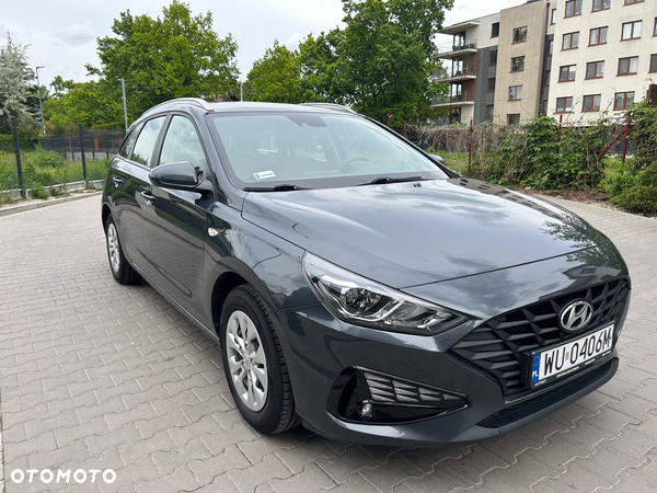Hyundai i30 1.5 DPI Classic +