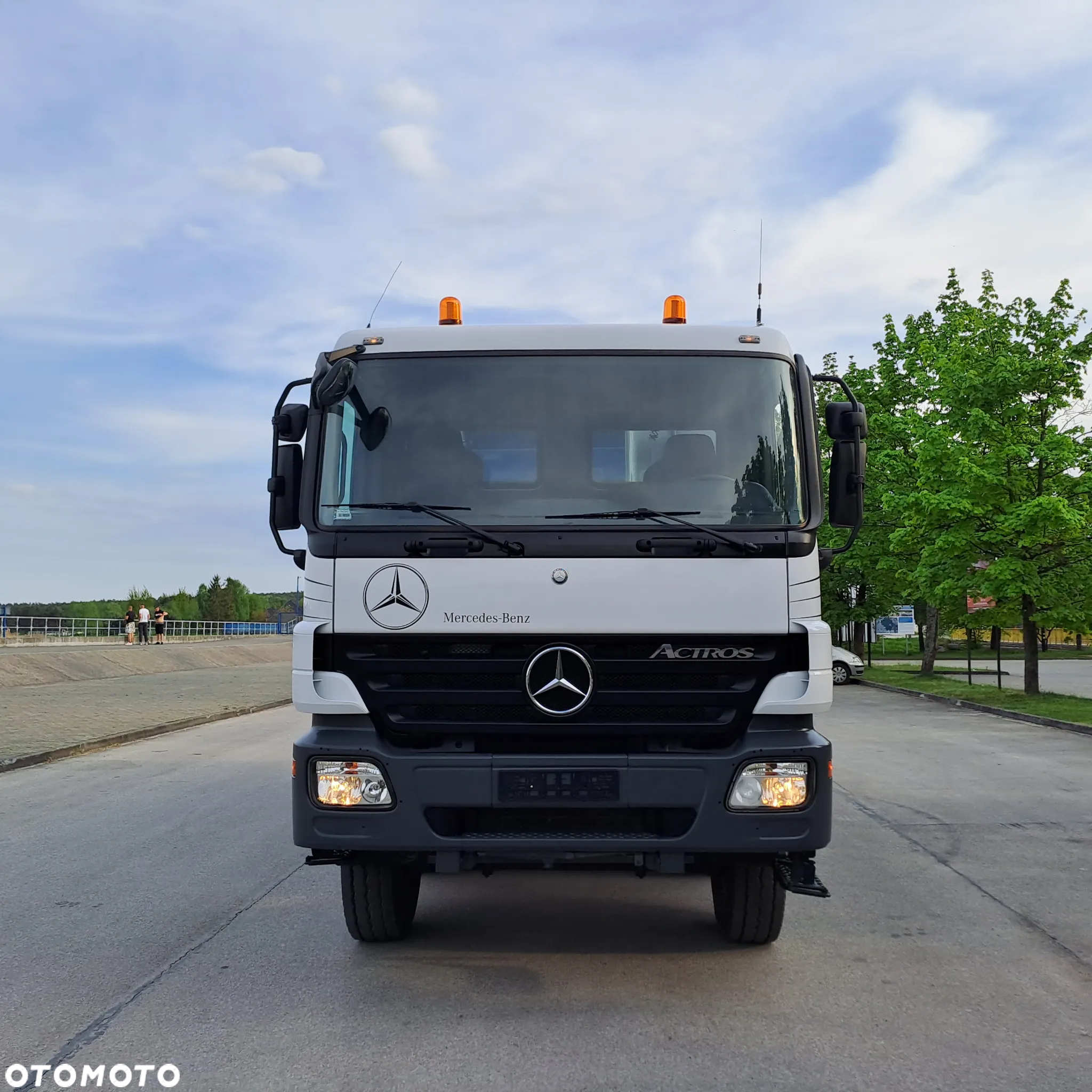 Mercedes-Benz ACTROS 4141 WYWROTKA / 8X6 / SCHMITZ / MANUAL / EURO 5 / MULDA / NIE 8X8 - 9