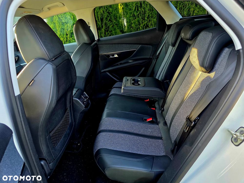 Peugeot 3008 BlueHDi 130 Stop & Start EAT8 Allure - 10