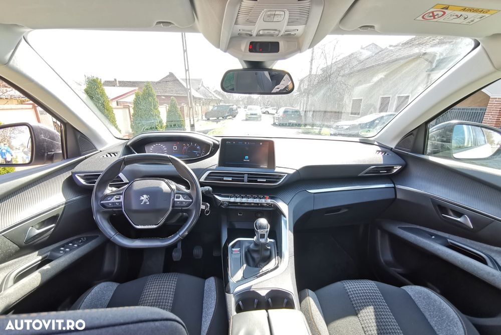 Peugeot 5008 PureTech 130 Allure - 12