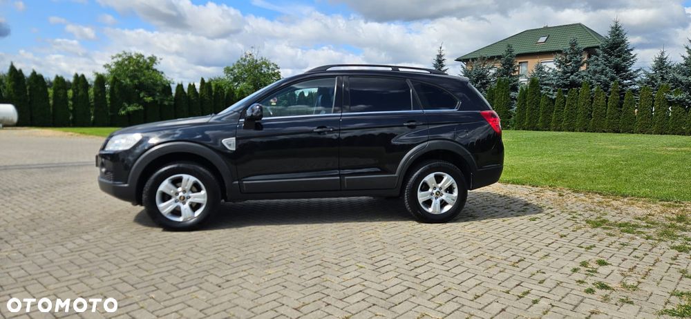 Chevrolet Captiva 2.0 2WD 7 Sitzer LS Family Edition - 25