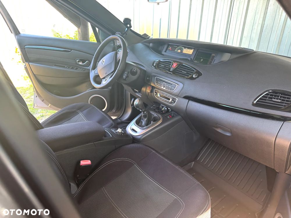 Renault Scenic TCe 130 Luxe - 16
