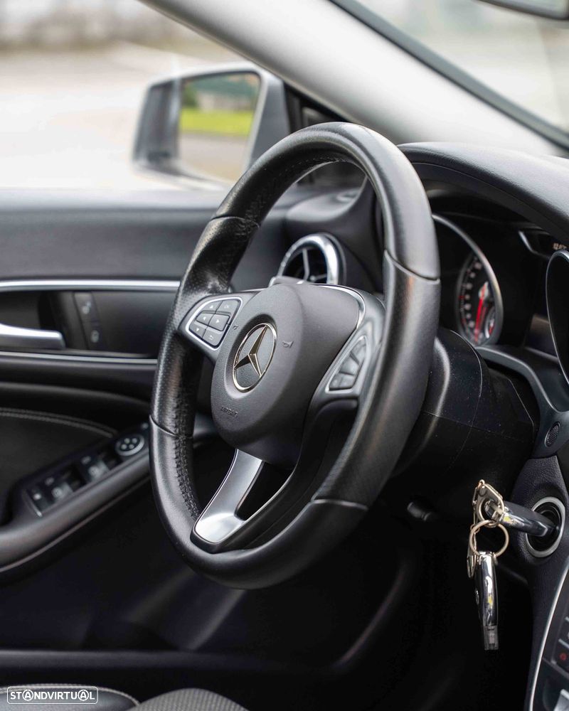 Mercedes-Benz CLA 180 d Shooting Brake - 26