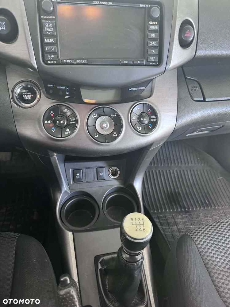 Toyota RAV4 2.2 D-4D Sol Platinium NAVI - 27