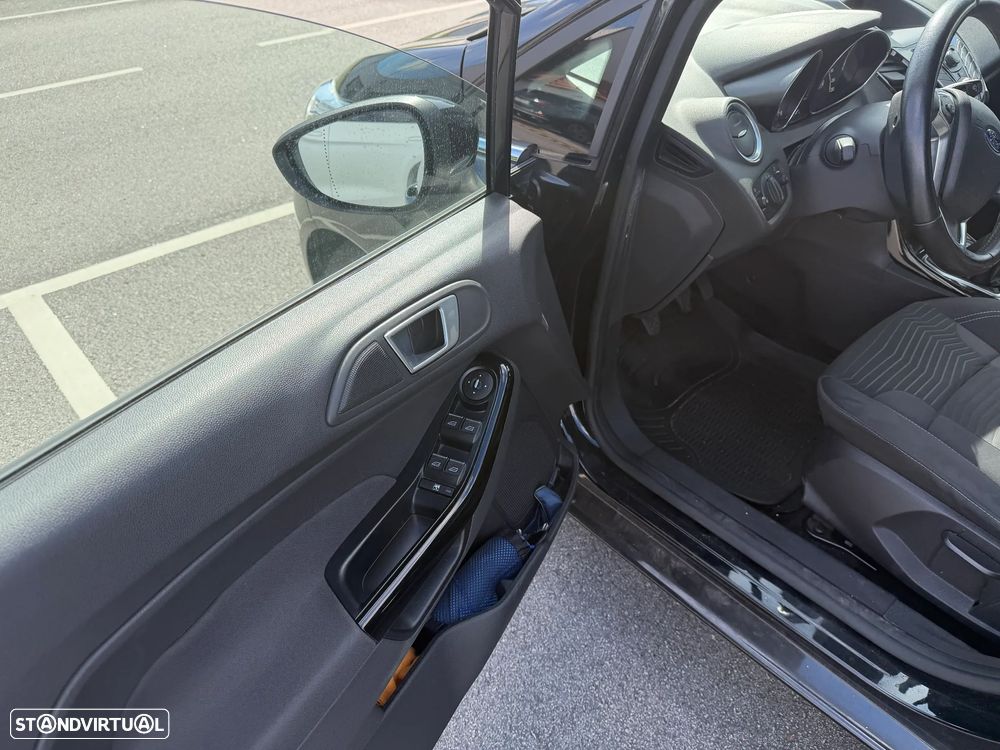 Ford Fiesta 1.0 T EcoBoost Titanium - 6