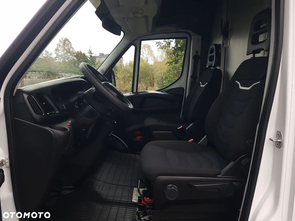 Iveco DAILY KONTENER NISKOPODŁOGOWY 4,43x2,23x2,42 SKLEP FOODTRUCK BAR KLIMA KONIOWÓZ KAMPER - 21
