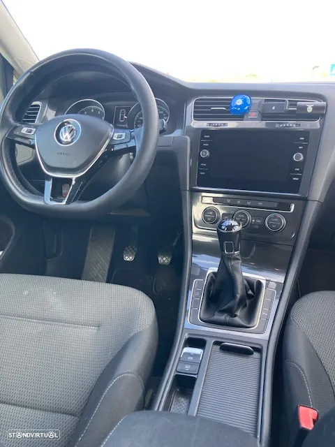 VW Golf 1.0 TSI Confortline - 8