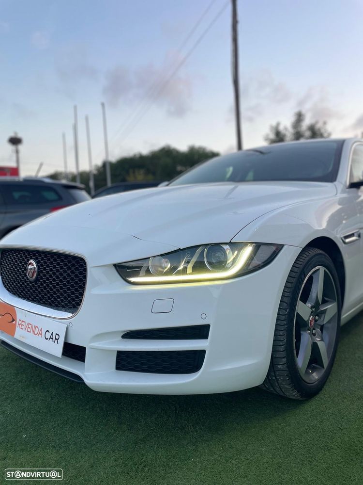 Jaguar XE 2.0 D R-Sport Aut. - 6