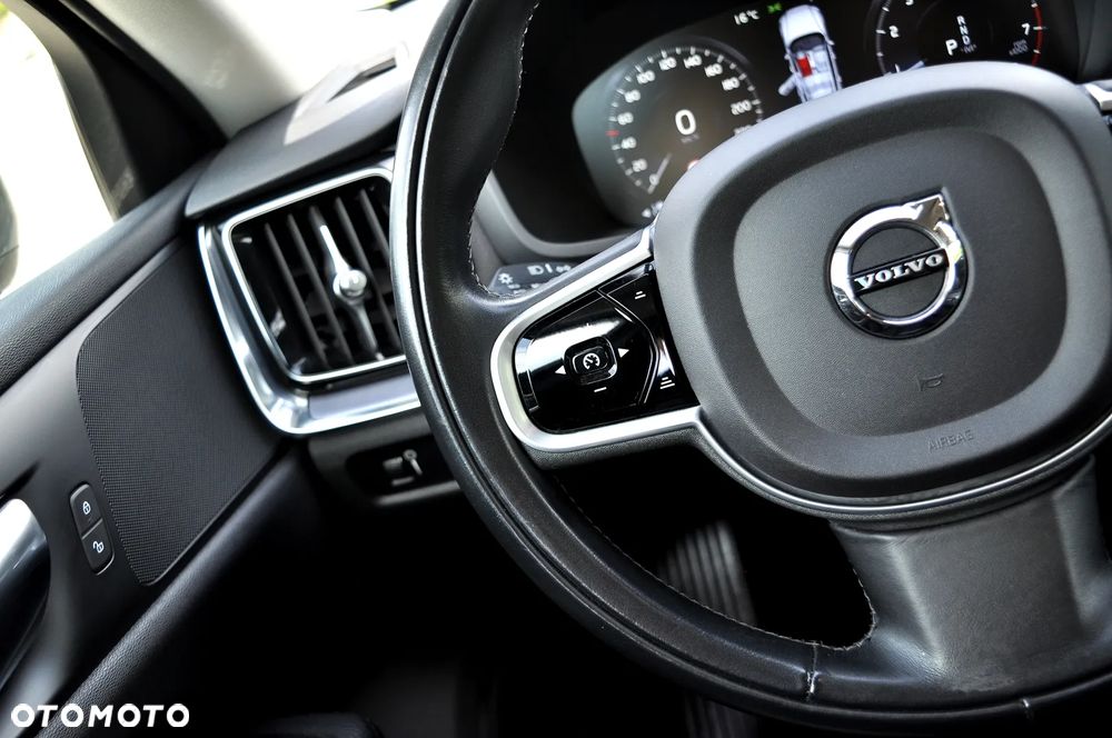 Volvo V60 B3 B Geartronic Momentum Pro - 22