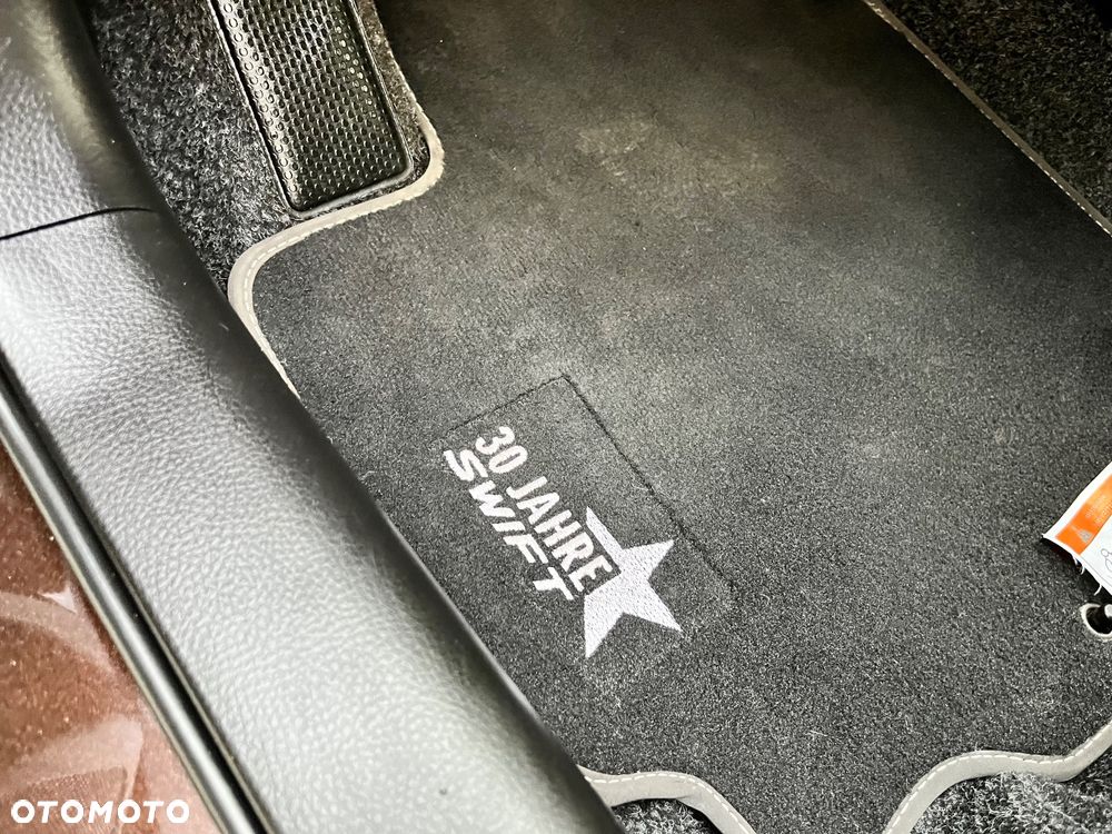 Suzuki Swift 1.2 30 Jahre - 14