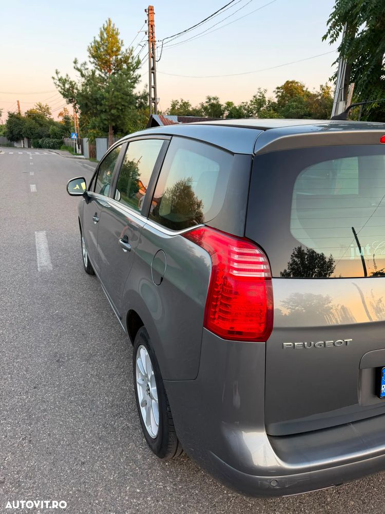 Peugeot 5008 - 2