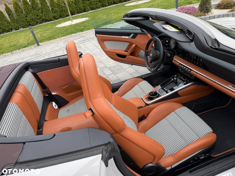 Porsche 911 Turbo S - 9
