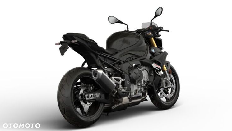 BMW S - 4